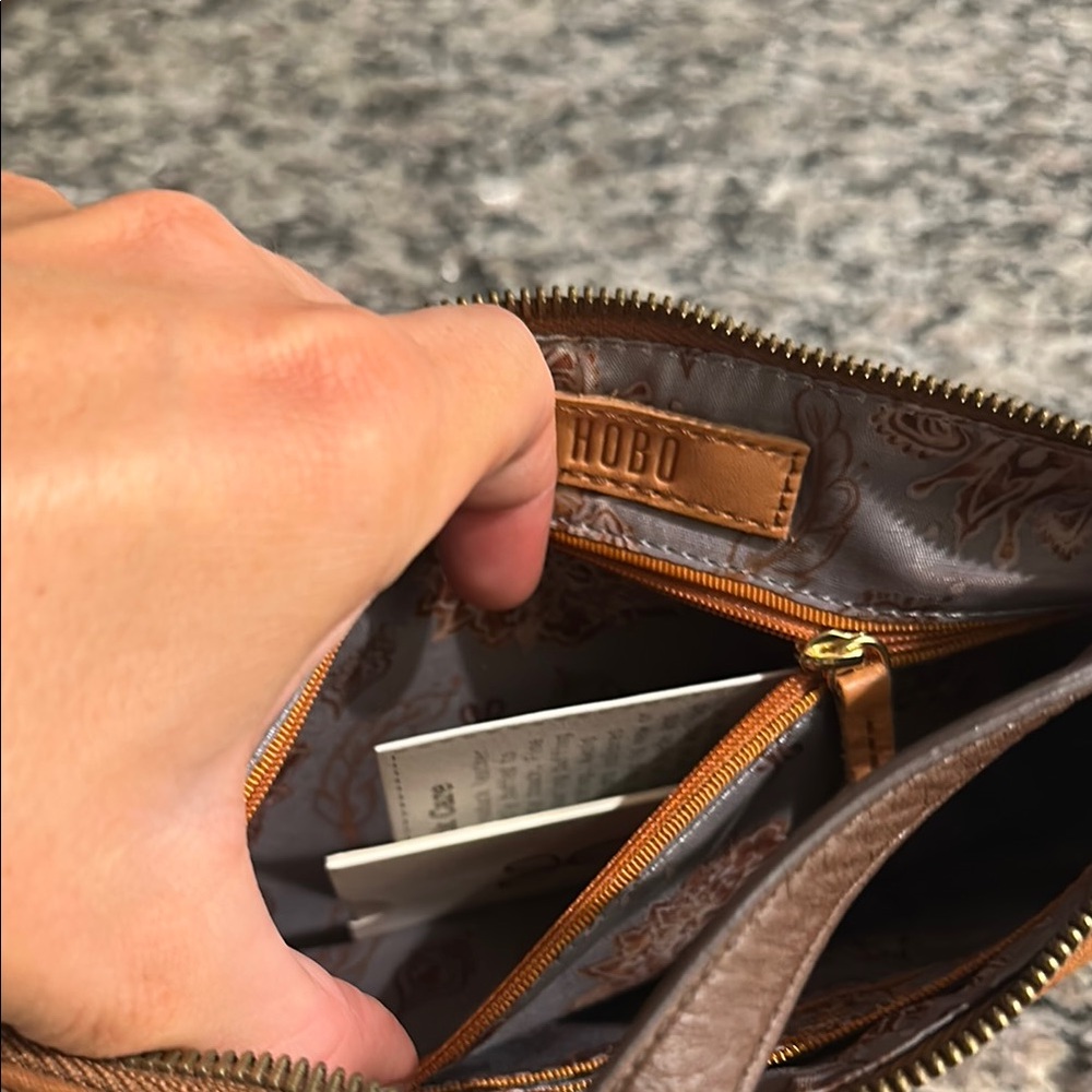 NWT Hobo Leather Crossbody Bag - Picture 6 of 11